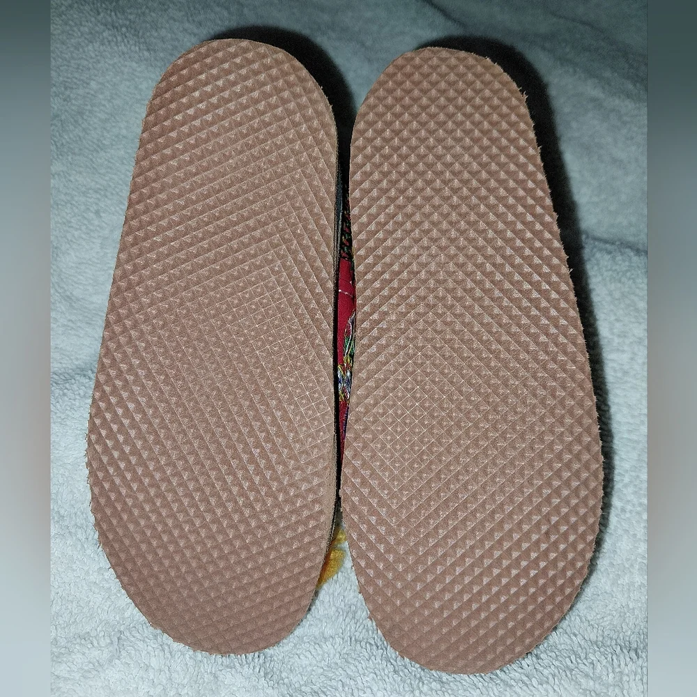 Kids Moccasins Embroidered Berber Babouchce NWOT